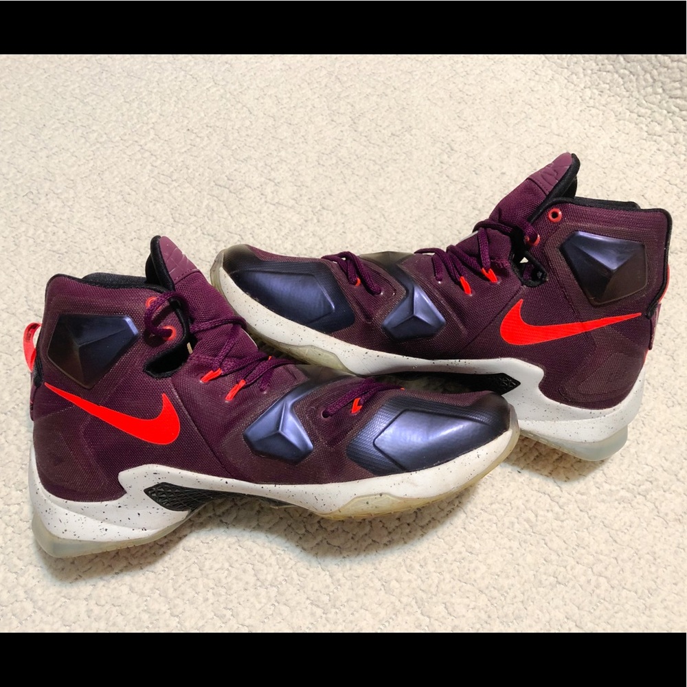 Nike LeBron 13 'Mulberry' Sneakers. - Picture 4 of 10